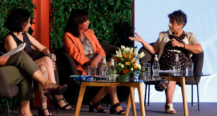 Presidenta del BancoEstado y 8M: “Las mujeres necesitamos estar en directorios y aprender a estar ahí”