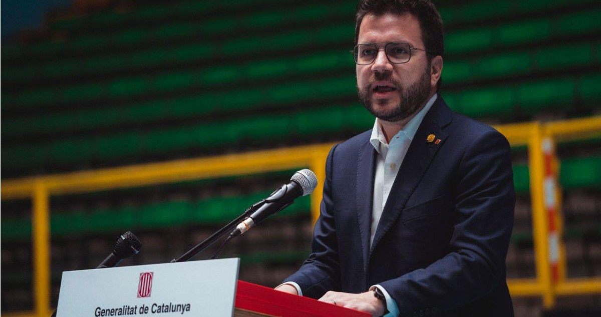 Presidente de Cataluna de visita en Chile, en el estadio Víctor Jara