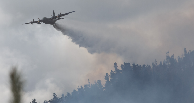 Quedan 20 incendios forestales en combate en el país: la mayoría se concentra en La Araucanía