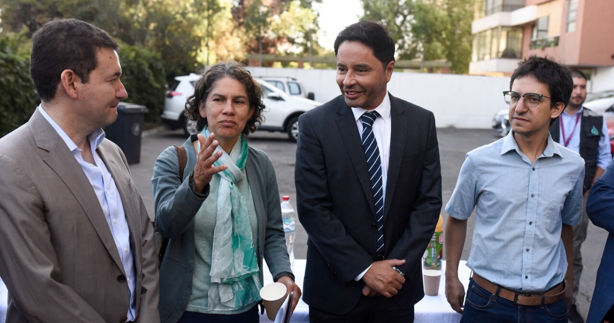 Comunas de la zona sur de la región Metropolitana firman acuerdo para reciclaje puerta a puerta