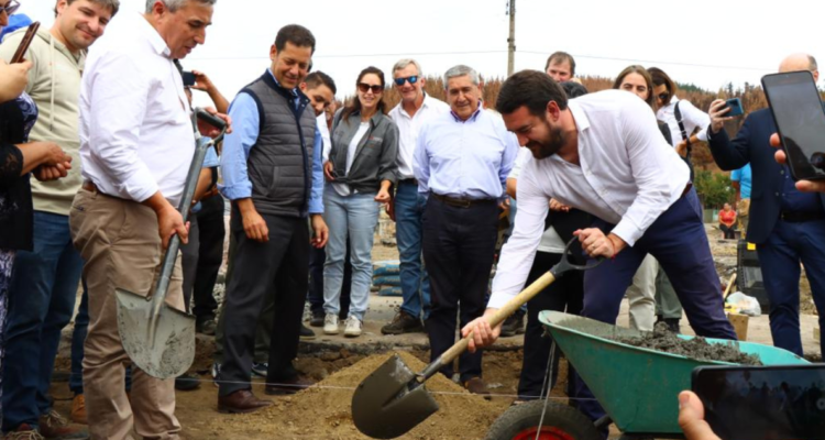 Inicia reconstrucción de viviendas para familias afectadas por incendias forestales