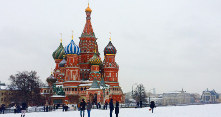 El mayor banco de Rusia prevé un crecimiento nulo en 2023