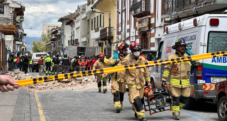 Gobierno descarta chilenos afectados por sismo 6,5 en Ecuador y envía condolencias por fallecidos