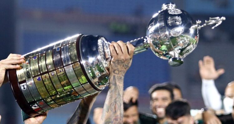 Dónde y cuándo ver el sorteo de la fase de grupos de la Copa Libertadores 2023 y qué rivales puede tener Colo Colo y Ñublense