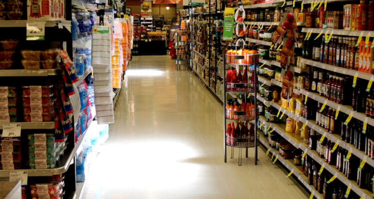 La inflación cede en EEUU por 8vo mes consecutivo, pero precios de alimentos y energía no dan tregua