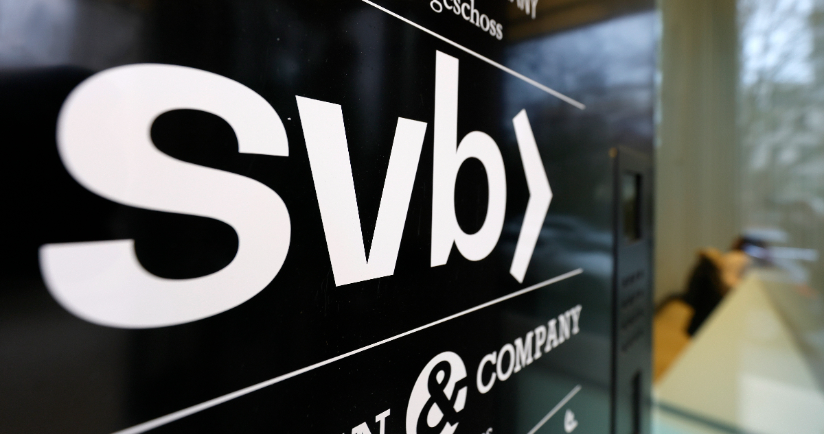Empresa matriz del intervenido Silicon Valley Bank se declara en bancarrota
