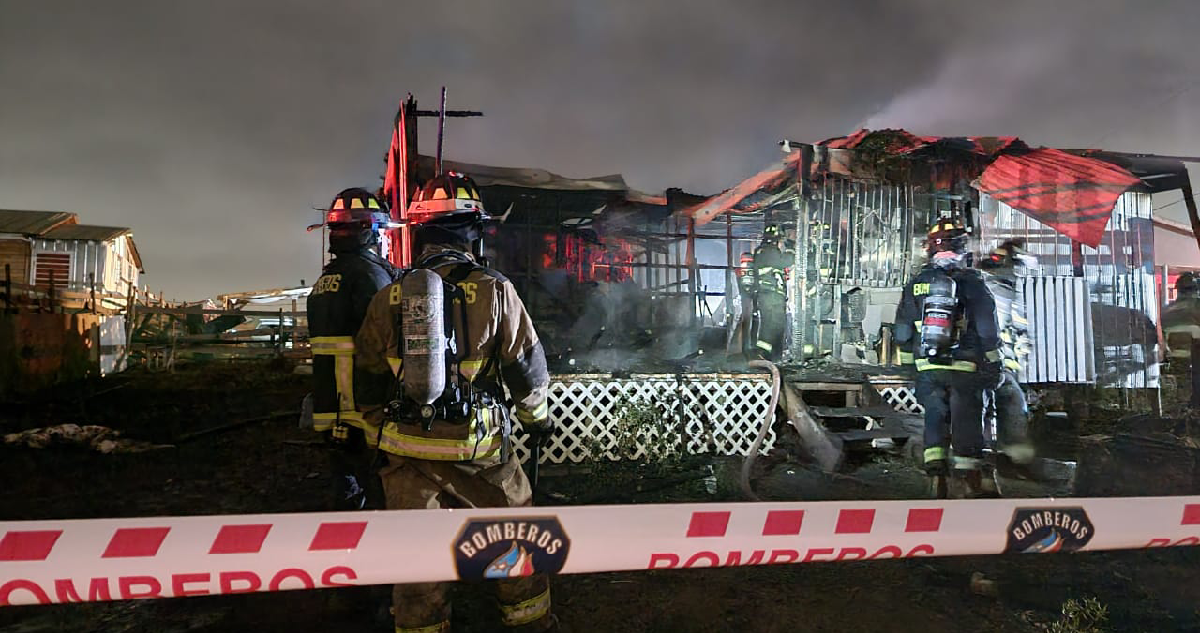 Una persona murió en incendio que consumió vivienda en San Antonio