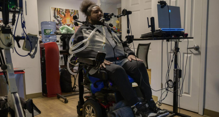 Ralph Norman, víctima de una bala perdida a los 17 años que le dejó parapléjico