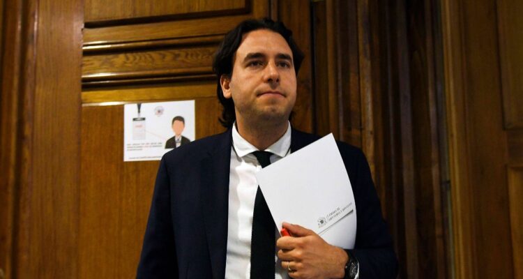 Vlado Mirosevic: “la mayoría del Congreso hace su trabajo seriamente y no anda metido en shows”