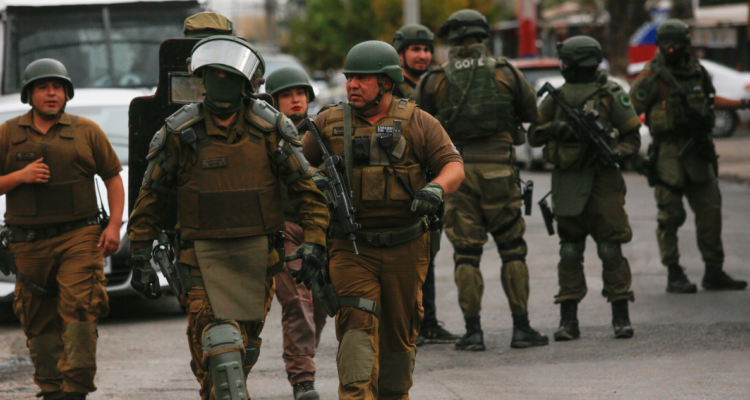 Contexto/ 677 detenidos, 223 kilos de droga y 64 armas incautadas deja masiva ronda nacional de Carabineros.
