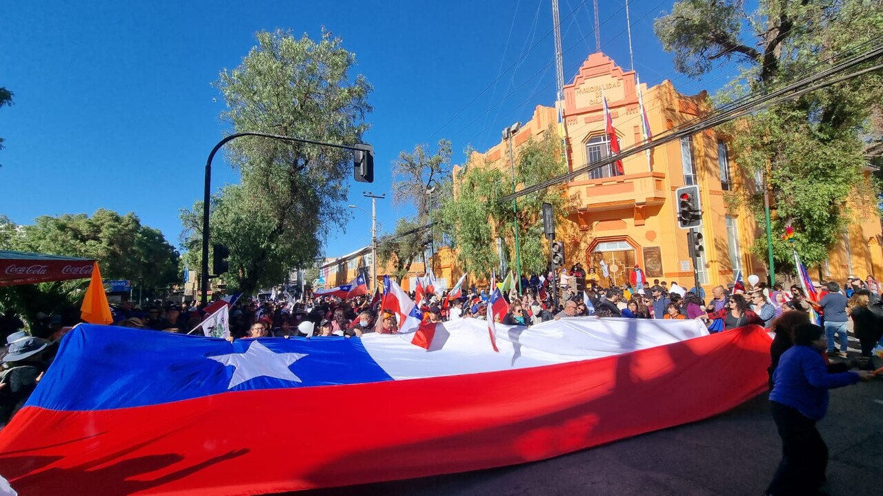Multitudinaria manifestación en Calama en medio de paralización comunal por delincuencia