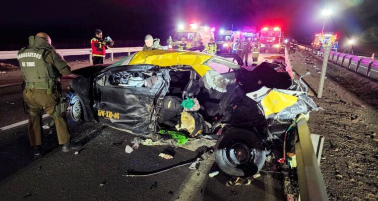 Cuatro mujeres muertas deja violento accidente en ruta que une Iquique y Alto Hospicio