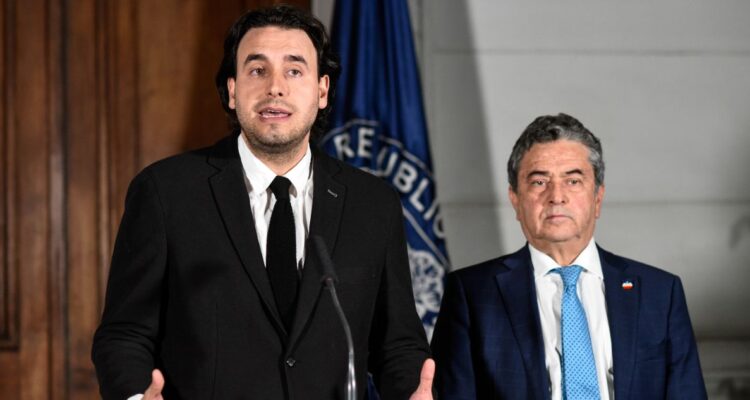 Oficialismo respalda acuerdo por 31 proyectos de seguridad, pero surgen críticas por adelantar anuncio