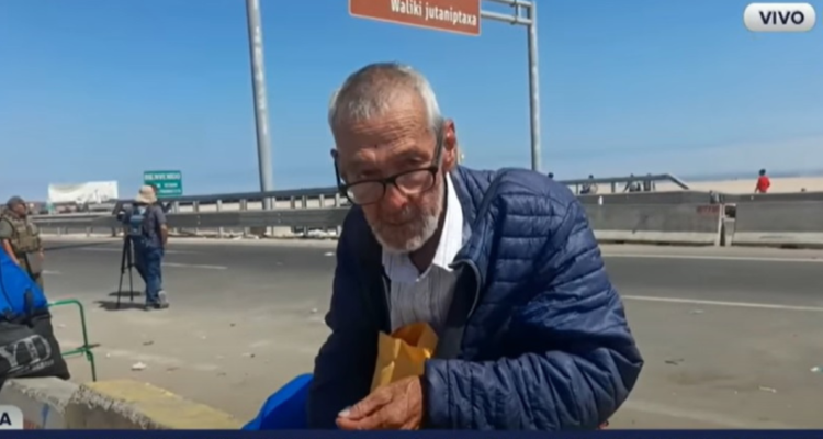 adulto mayor colombiano en la frontera