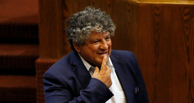 “¡Habla por voh’!”: Increpan a Alinco tras pedir a diputados trabajar más tiempo por Ley de 40 Horas