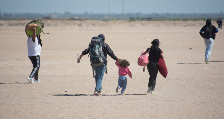 Amnistía Internacional acusa a Chile y Perú de agravar crisis migratoria y decretar políticas crueles