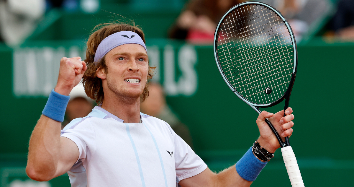 Andrey Rublev consigue la victoria ante Holger Rune en Montecarlo.