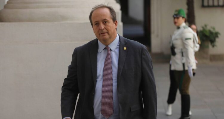 “Advirtieron debilidad en sistema”: Fiscal Nacional defiende prisión preventiva a extranjeros sin RUT