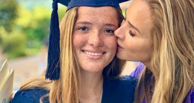 Angélica Castro defiende a Laura