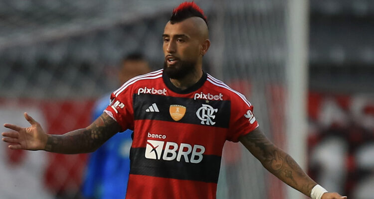 Arturo Vidal Flamengo Edmilson