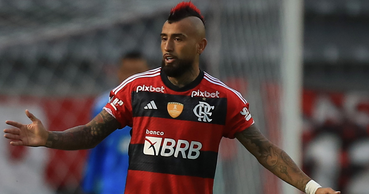 Arturo Vidal Flamengo Edmilson