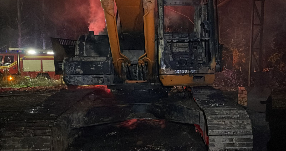 Weichan Auka Mapu destruye seis máquinas durante ataque incendiario en Padre Las Casas