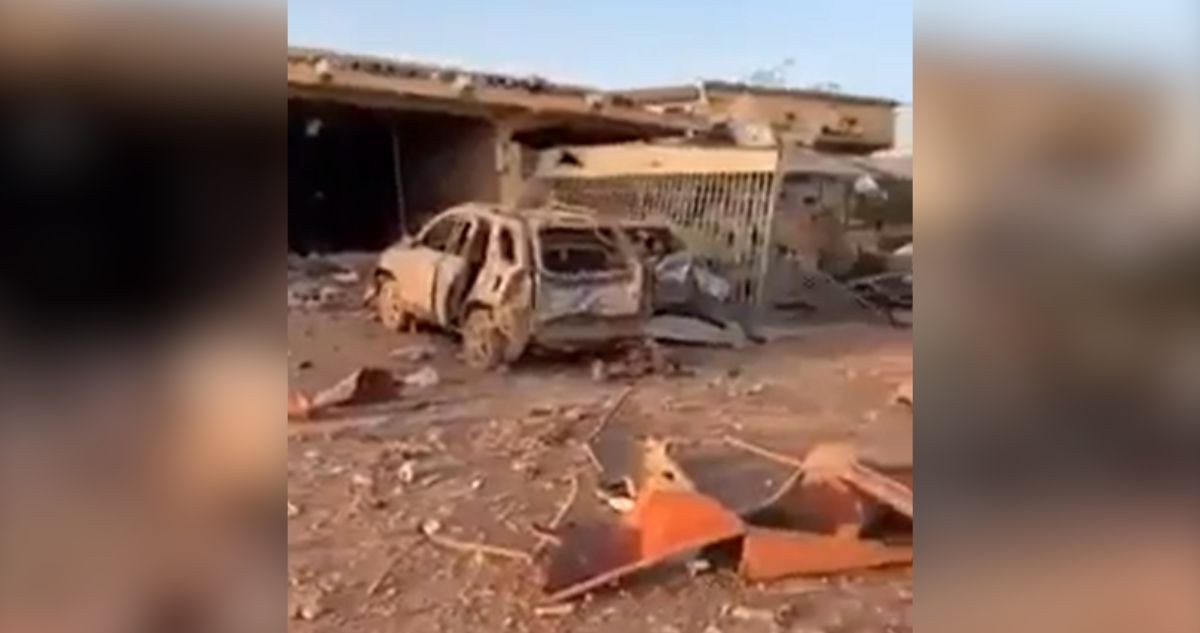 Diez civiles y 28 terroristas muertos deja ataque con “vehículos kamikazes” en aeropuerto de Mali