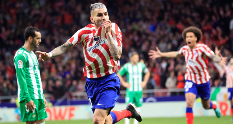 El Atlético estanca al Betis en La Liga de España.