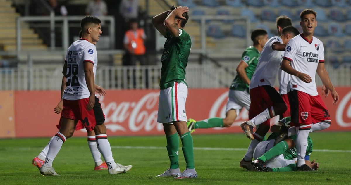 Audax Italiano cayó ante Newell’s en su debut en Copa Sudamericana.