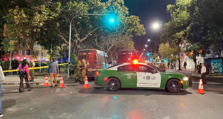 Parlamentarios emplazan a presidente Boric tras baleo a carabinero: piden Estado de Excepción en la RM