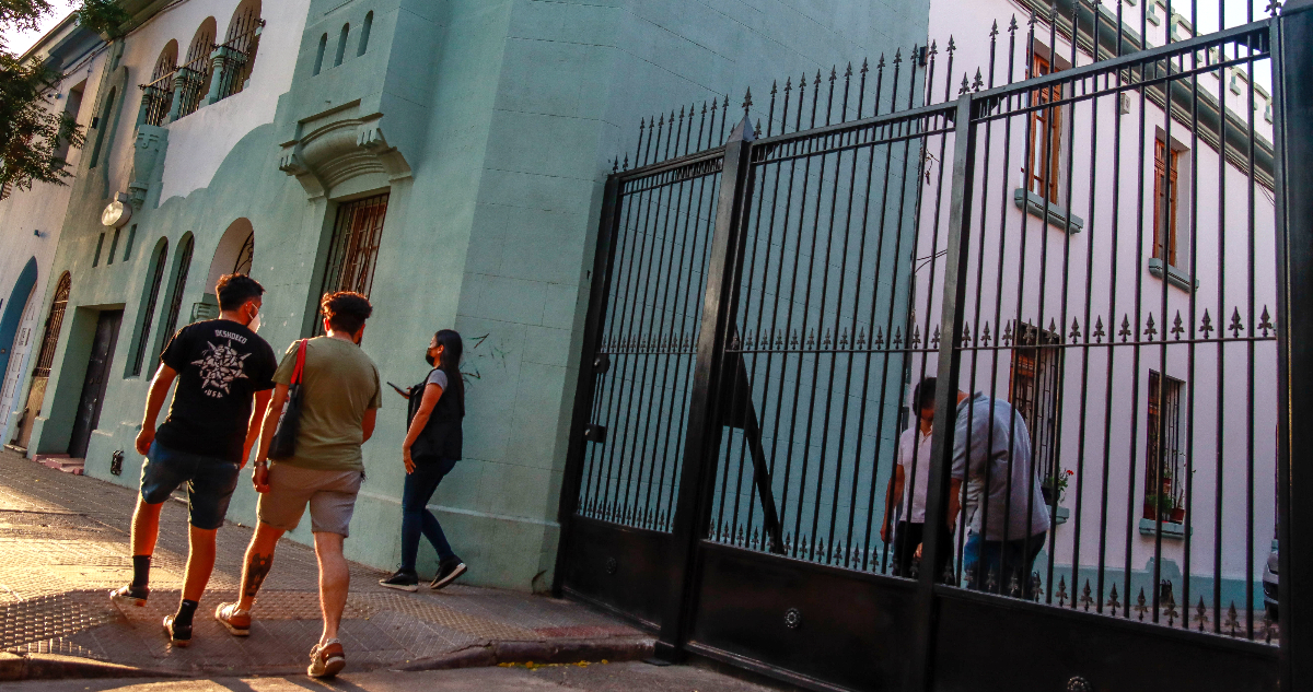“Efecto Boric”: Barrio Yungay figura entre los más cotizados de Santiago y reportan alza de precios