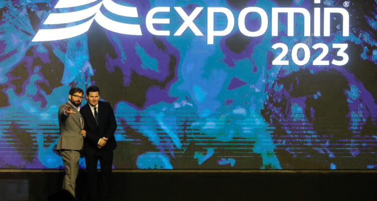 Litio: Gerente de SQM dice que contactará a Codelco y Boric intenta limar asperezas con sector privado