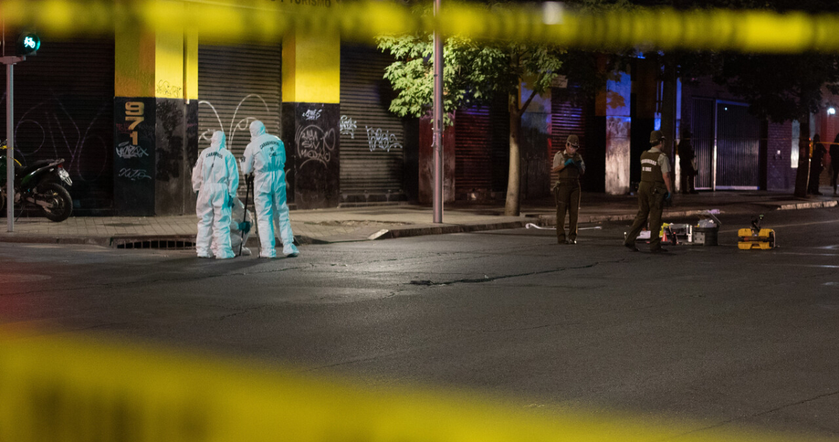 Casado con otra funcionaria y esperando un segundo hijo: Daniel Palma, el nuevo mártir de Carabineros