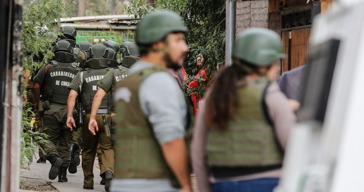 Tres carabineros son baleados en La Florida: hay un delincuente muerto y otro detenido