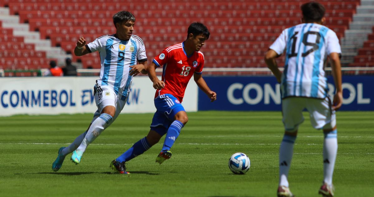La Roja Sub 17 perdió ante Argentina en su debut en el hexagonal del Sudamericano Sub 17.