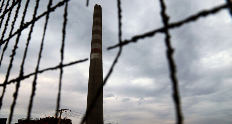 Entra en rigor ley que permite el cierre gradual de Fundición Ventanas en Puchuncaví