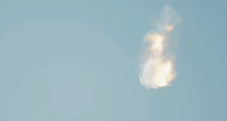 El momento de la explosión del cohete Starship de SpaceX.