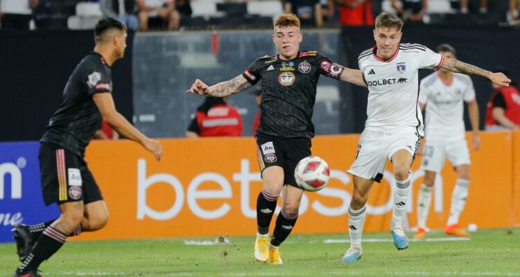 Colo Colo hizo valer su favoritismo ante un empeñoso Santiago City y avanza en la Copa Chile