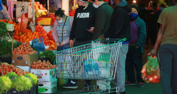 Pese a IPC de marzo, se proyecta retroceso en la variación interanual del precio de los alimentos