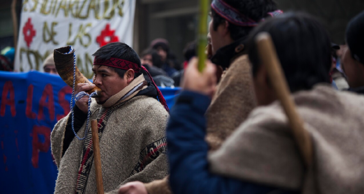 Comuneros protestan contra la Conadi por “excesiva burocracia” en restitución de tierras en Ercilla