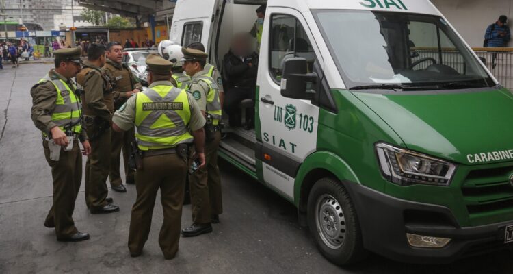 Detienen a conductor dio positivo a metanfetamina tras llegar a terminal de Estación Central