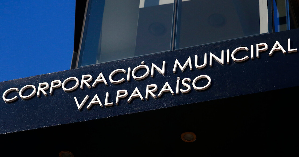 Entre multas e intereses: más de $190 mil millones adeuda la Corporación Municipal de Valparaíso