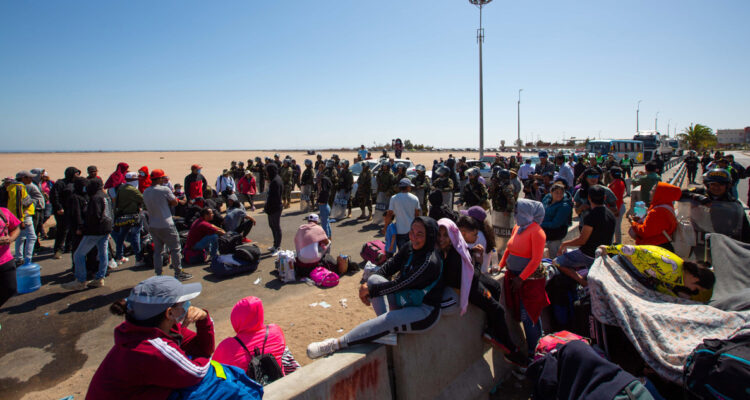 Ministro del Interior peruano confirma trabajo con autoridades chilenas para un corredor humanitario