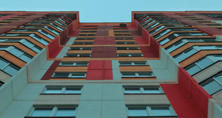 Solo 1 de cada 6 chilenos logra optar a un crédito hipotecario