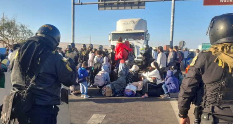 Crisis migratoria en Tacna: piden a las FFAA peruanas que se sumen al control de frontera con Chile