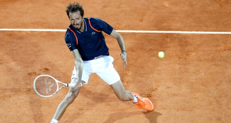 Daniil Medvedev avanzó a cuartos de final del Masters de Montecarlo.