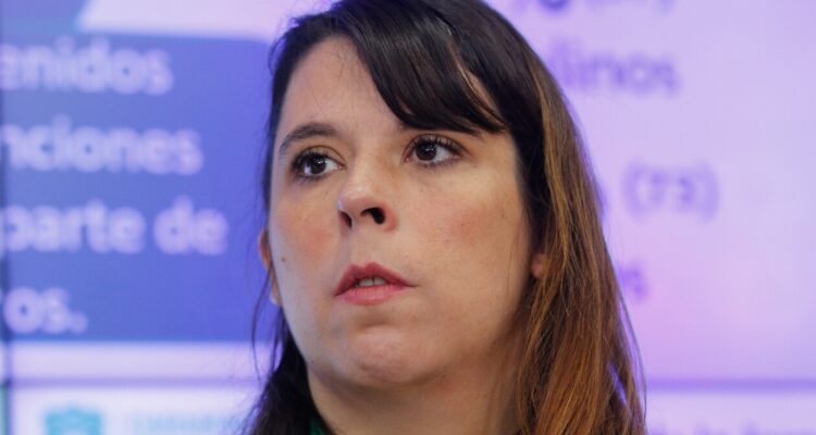 Delegada de RM: “No puede ser que se naturalice que narcos puedan determinar el calendario escolar”