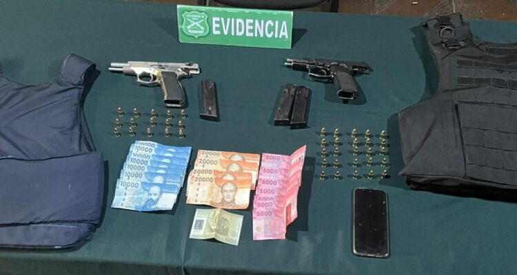 Detenidos sorprendidos con armas y chalecos antibalas