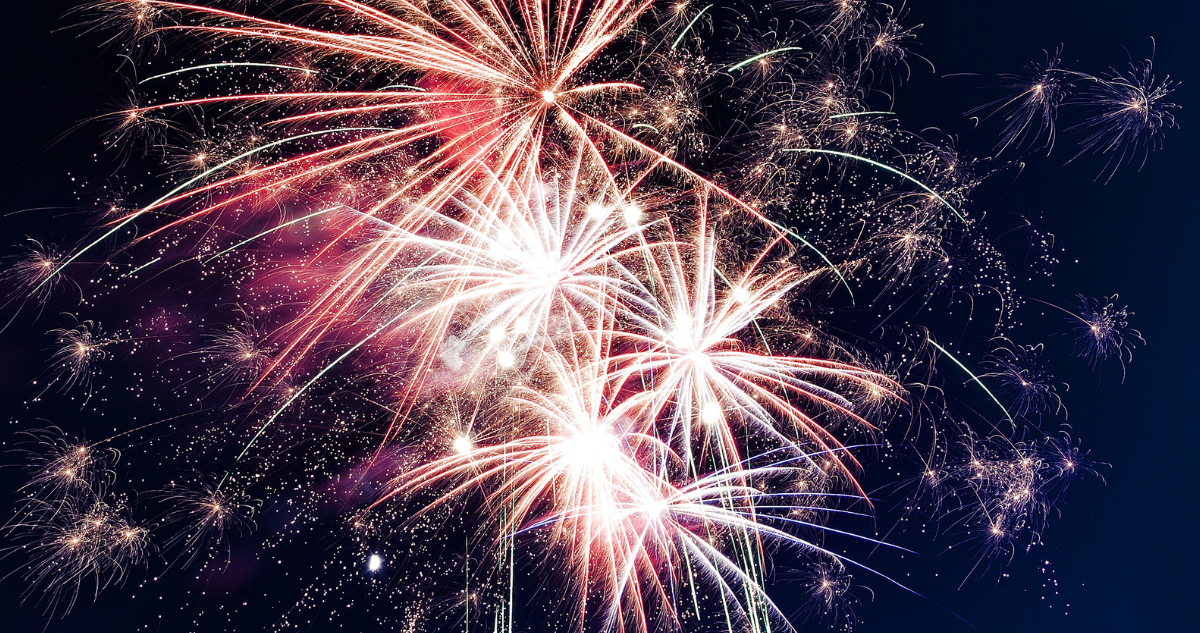 Preocupación en Puerto Montt por el uso casi a diario de fuegos artificiales.