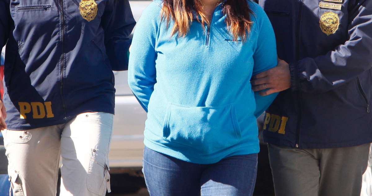 Quellón: mujer queda en prisión preventiva por robo con violencia en vivienda de la comuna.